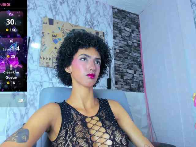 queencuarxxo webcam
