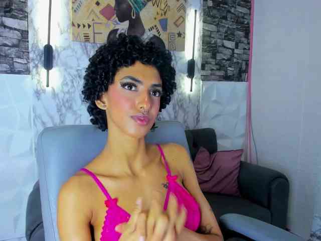 queencuarxxo webcam
