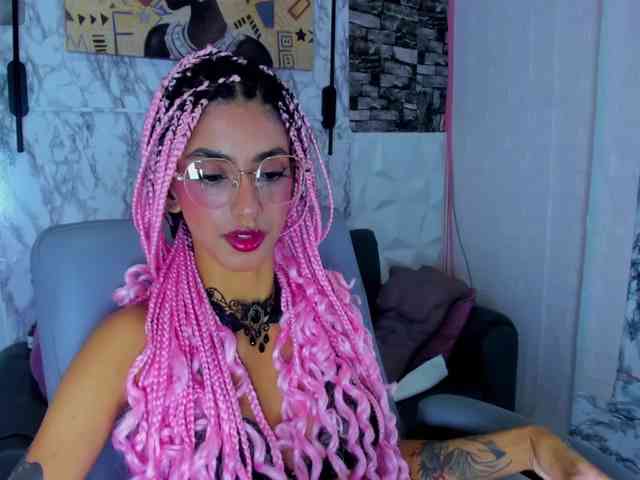 queencuarxxo webcam