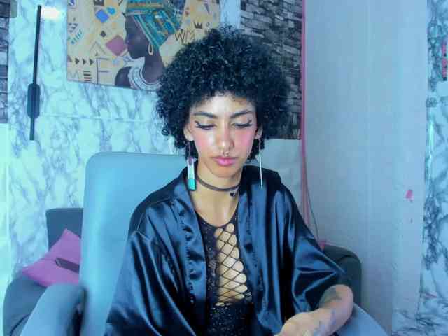 queencuarxxo webcam