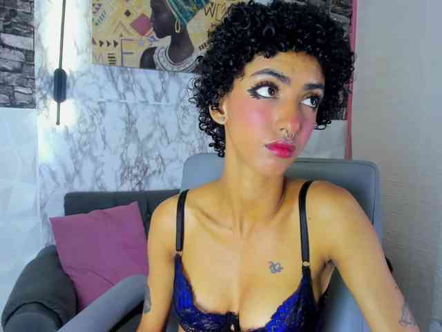 queencuarxxo webcam