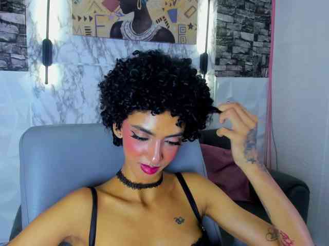 queencuarxxo webcam