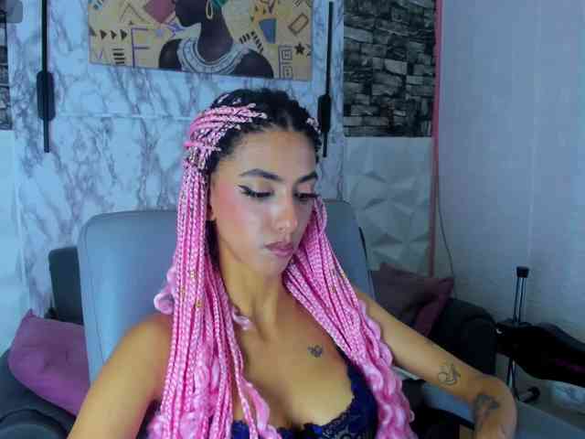 queencuarxxo webcam