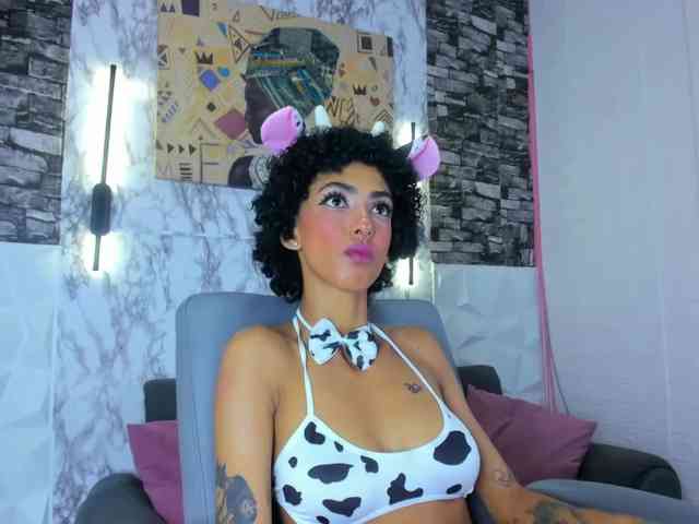 queencuarxxo webcam