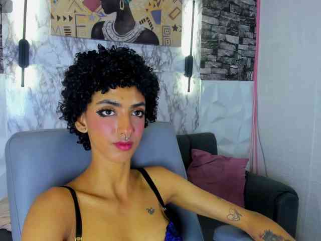 queencuarxxo webcam