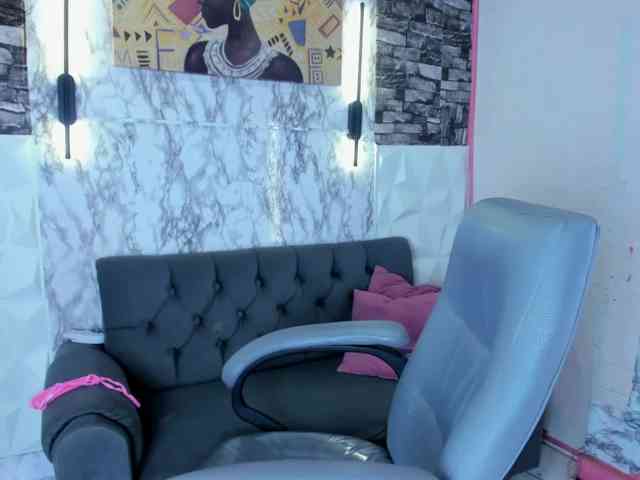 queencuarxxo webcam