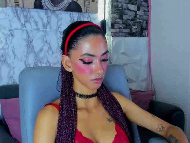 queencuarxxo webcam