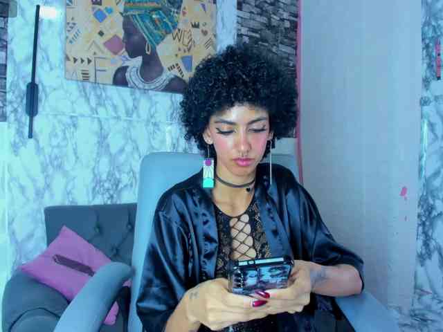queencuarxxo webcam