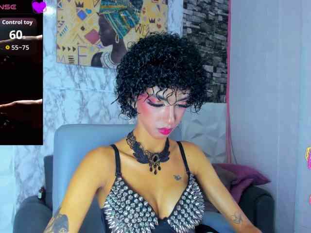 queencuarxxo webcam
