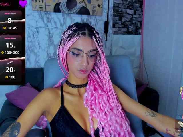 queencuarxxo webcam