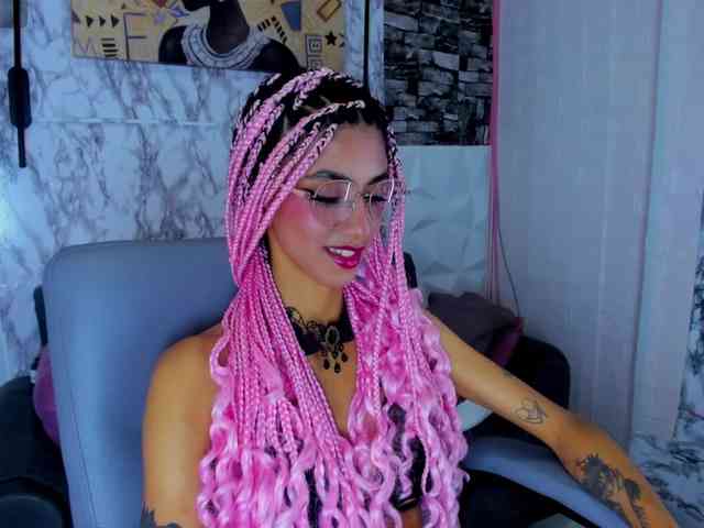 queencuarxxo webcam