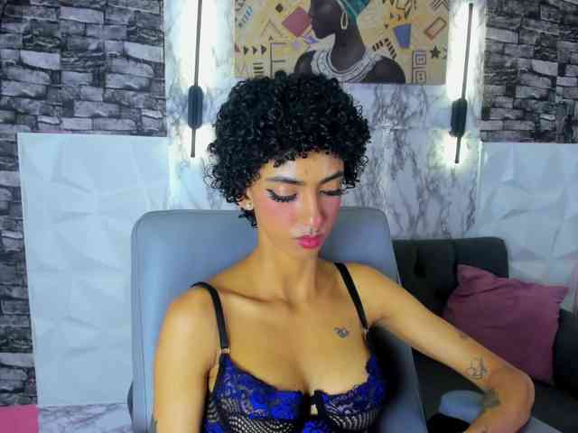 queencuarxxo webcam