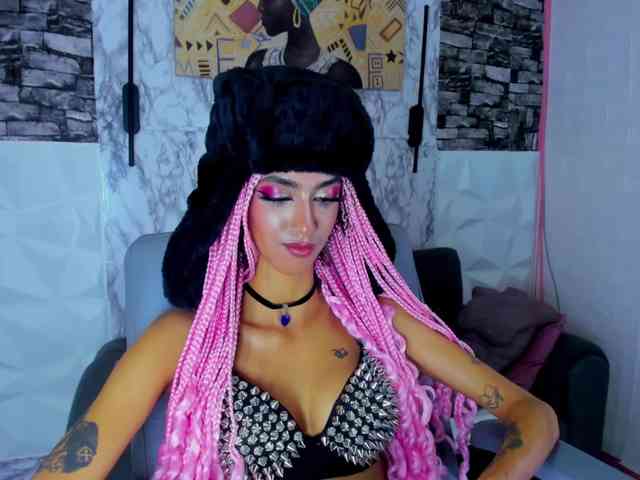 queencuarxxo webcam