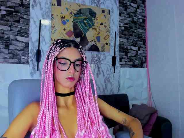 queencuarxxo webcam