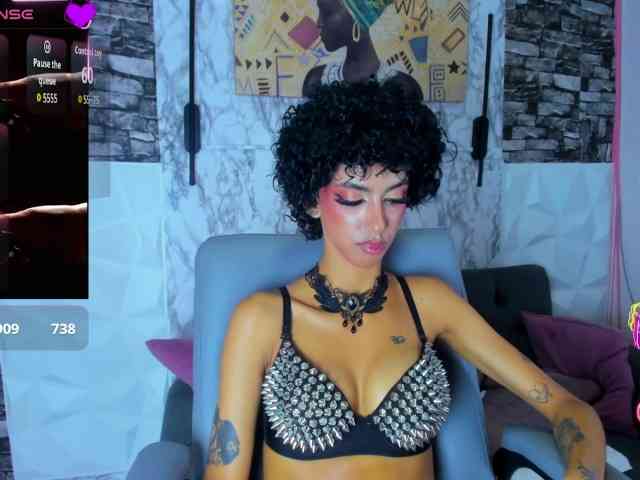 queencuarxxo webcam