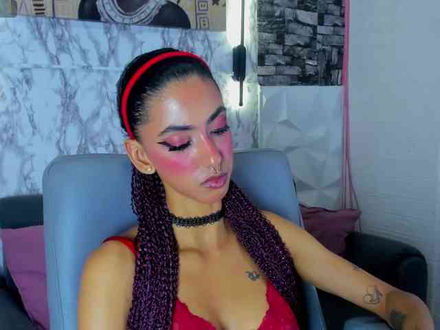 queencuarxxo webcam
