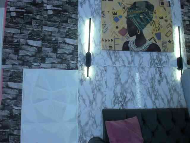 queencuarxxo webcam