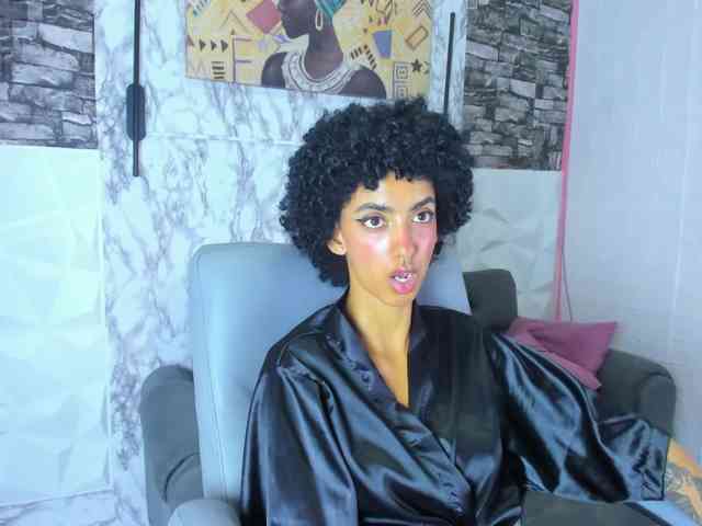 queencuarxxo webcam