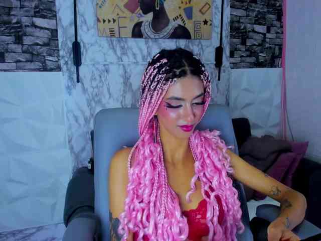 queencuarxxo webcam