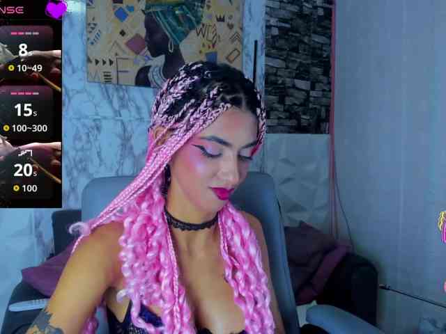 queencuarxxo webcam