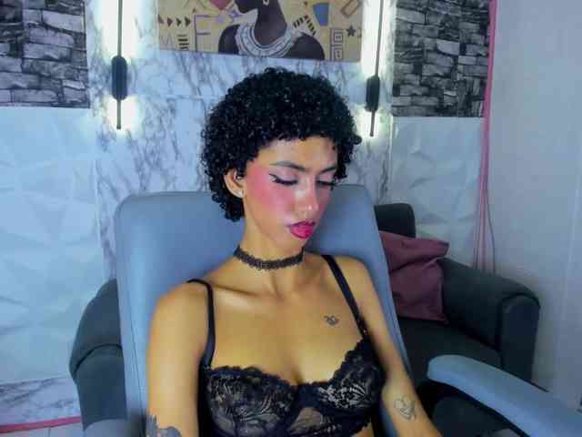queencuarxxo webcam