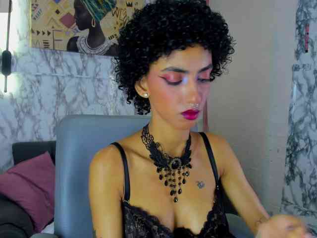 queencuarxxo webcam