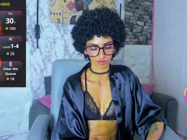 queencuarxxo webcam