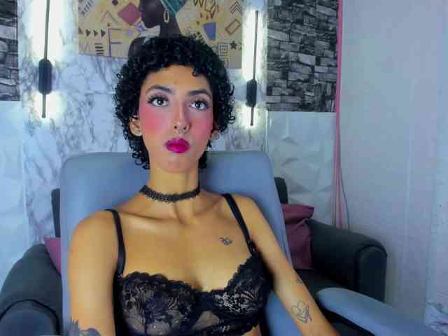 queencuarxxo webcam