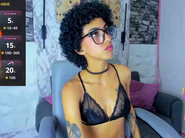 queencuarxxo webcam