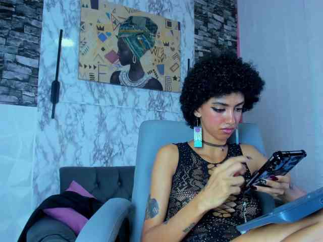 queencuarxxo webcam