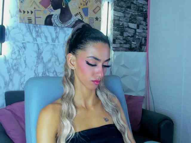 queencuarxxo webcam