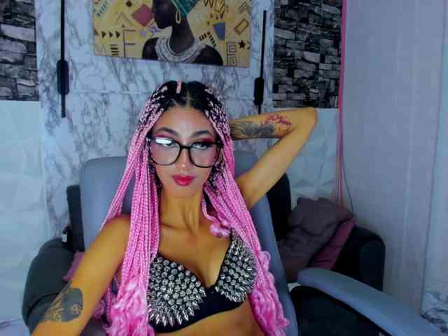 queencuarxxo webcam