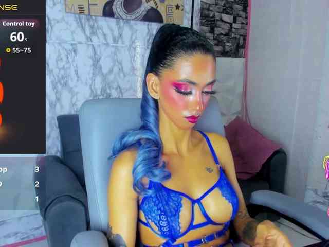 queencuarxxo webcam
