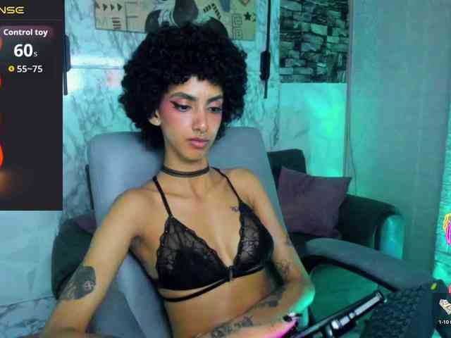 queencuarxxo webcam