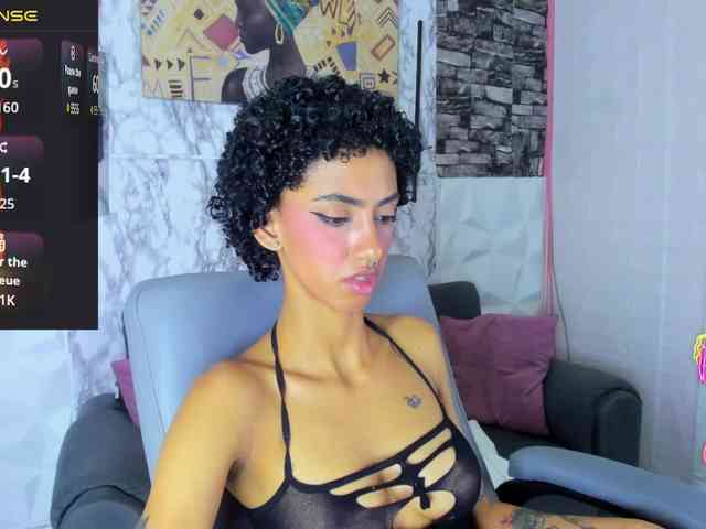 queencuarxxo webcam
