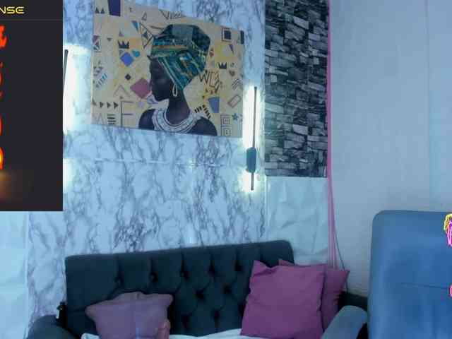 queencuarxxo webcam