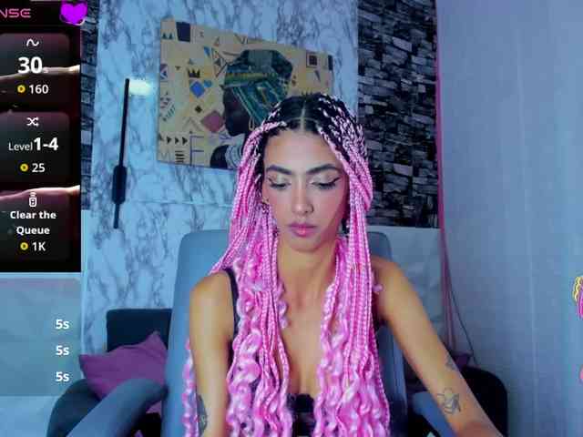 queencuarxxo Live Webcam on BongaCams