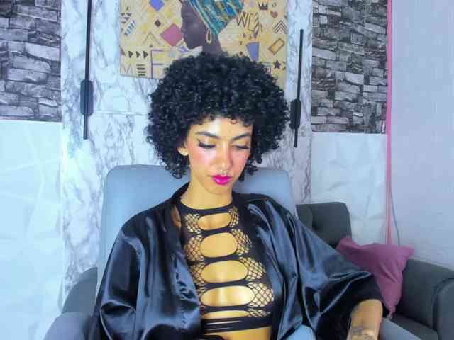 queencuarxxo webcam