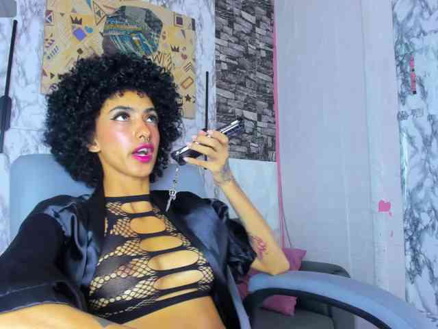 queencuarxxo webcam