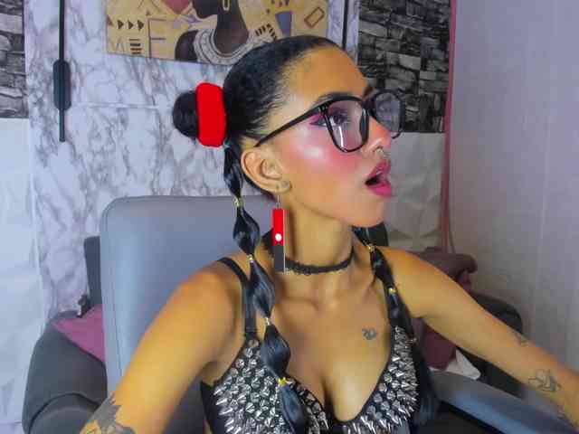 queencuarxxo queencuarxxo