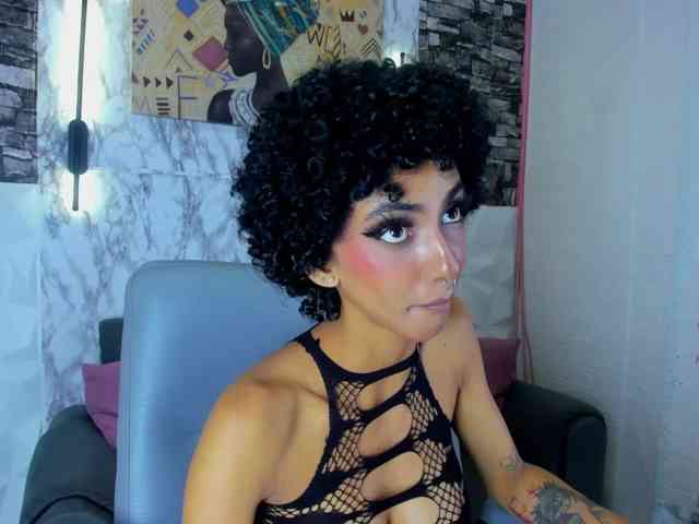 queencuarxxo webcam