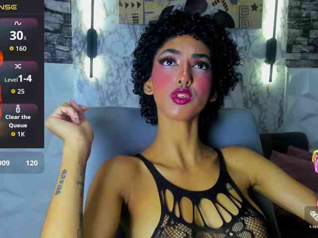 queencuarxxo webcam