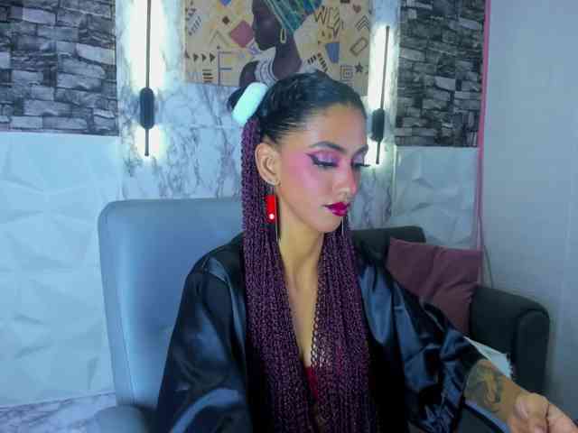 queencuarxxo webcam