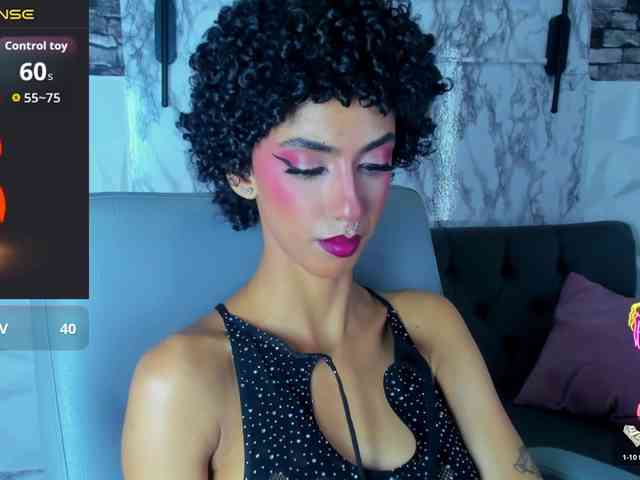 queencuarxxo webcam