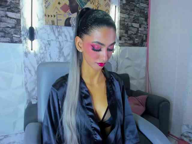queencuarxxo webcam