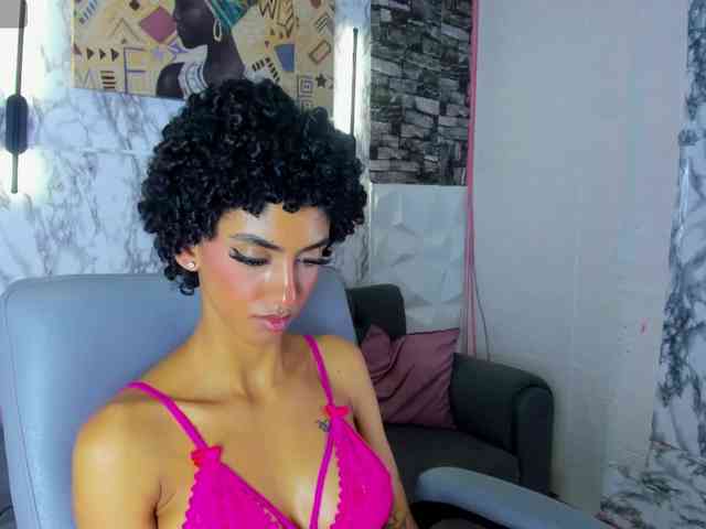 queencuarxxo webcam
