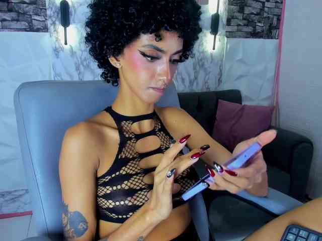 queencuarxxo webcam