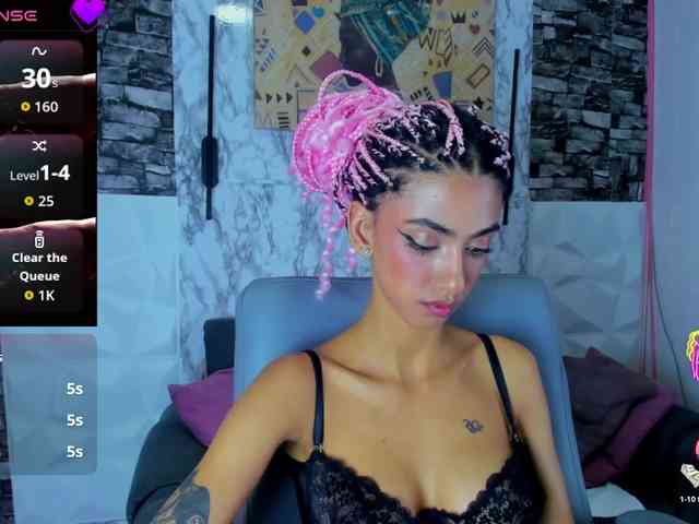 queencuarxxo webcam