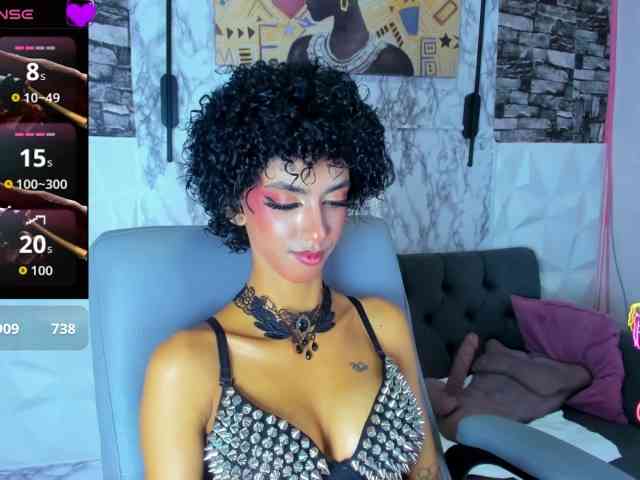 queencuarxxo webcam
