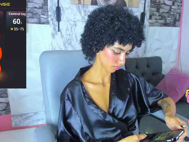 queencuarxxo webcam
